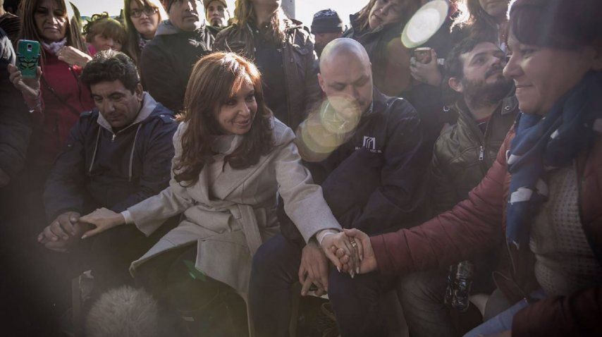 Cristina visitó a los trabajadores despedidos de Atucha